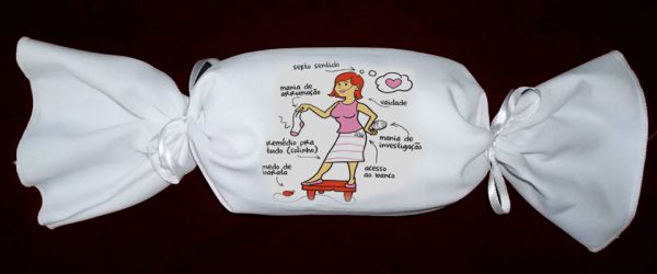 Almofadinha formato BALA